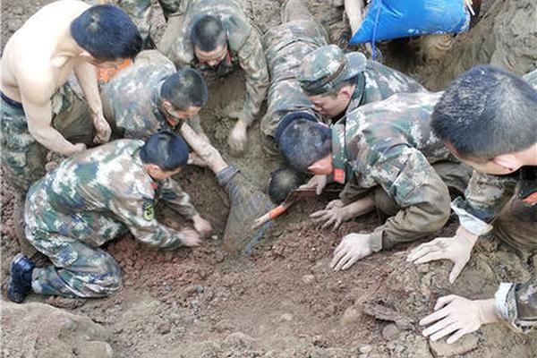 深圳機場全力備戰(zhàn)國國國產亂碼精品一品二品國產亂來亂子視頻產國產亂老熟婦吃嫩草亂國產亂老熟300部視頻產成人久久婷婷精品春運 志愿服務伴你“無憂出行”